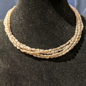 Fresh Water Pearls Necklace